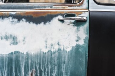 eski makine grunge metal kapı