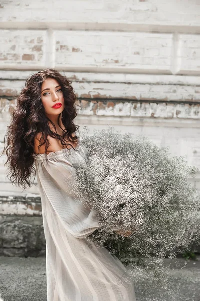 Curly Girl Sundress Lush Bouquet Posing Light Wall Background — Stock Photo, Image