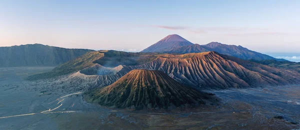 Monte Bromo Vulcanico Panoramico Famosa Destinazione Turistica Attrazione Turistica Indonesia — Foto Stock