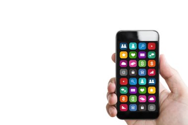 El üstünde perde, beyaz arka plan üzerinde izole mobil uygulaması ile mobil akıllı telefon tutarak