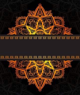Altın tracery mandala ve metin için yer ile Dikey lüks tebrik kartı. Afişler, saydam, sarmalayıcılar ve tasarımınız için vektör şablonu.