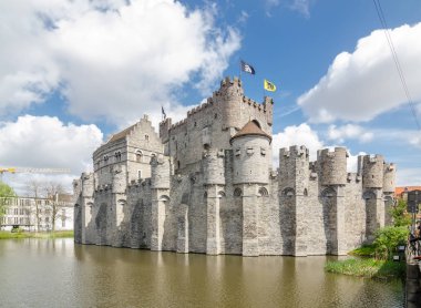 Gravensteen, Ghent 'te bir kaledir.