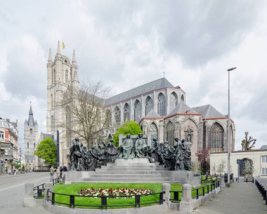 Saint Bavo Katedrali J Van Eyck Meydanı Gotik katedralde Ghent olduğunu