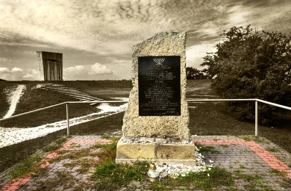 Eski Alman toplama kampı Plaszow Krakow, Polonya yakınındaki Memorial Yahudi öldürüldü