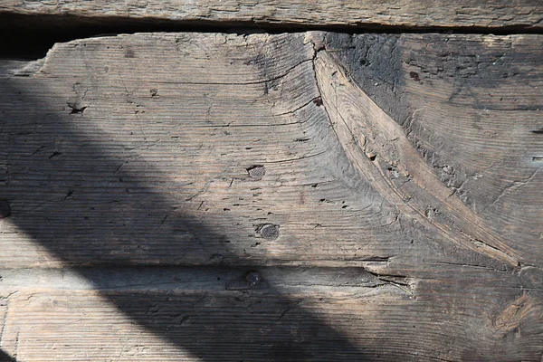 Doku eski ahşap tedavi