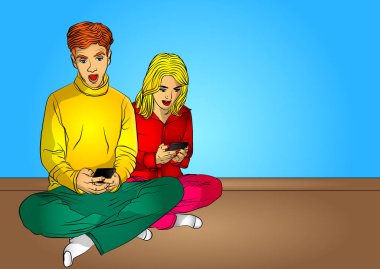 Erkek ve kadın bacak bacak üstüne atmış bir şekilde yerde oturuyor, cep telefonlarına bakıyor ve bağırıyor - çizgi roman tarzı, pozitif heyecan