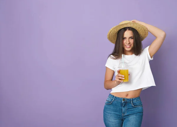 Beautiful Young Woman Holding Juice Violet Background — Stock Photo, Image