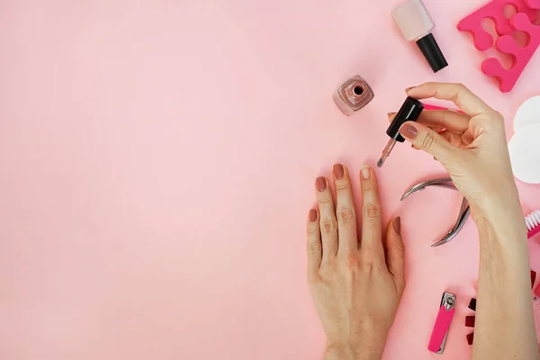 Top View Female Hands Covering Nails Polish — Stock Photo, Image