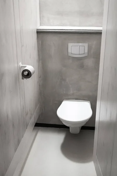 Moderní Evropský Záchod Šedé Betonový Povrch Kabina Keramické — Stock fotografie