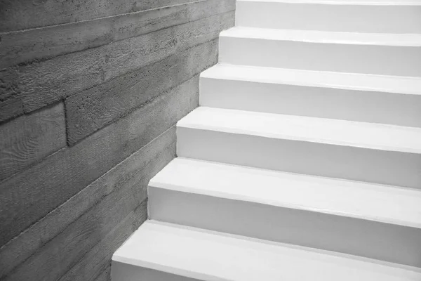 Escaleras Modernas Hormigón Armado Escalera Hormigón Pintada Detalle Blanco Símbolo — Foto de Stock