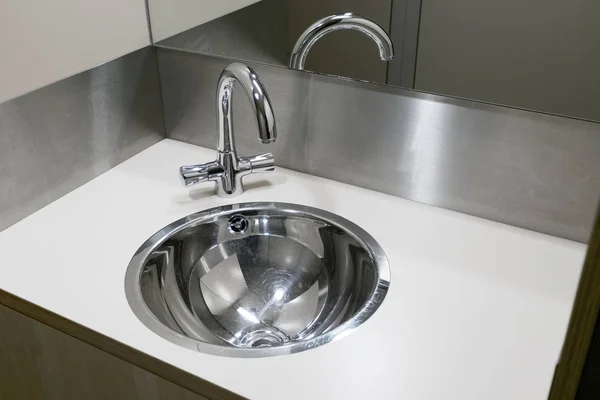 Washbasin in small modern apartment — Stock Photo, Image