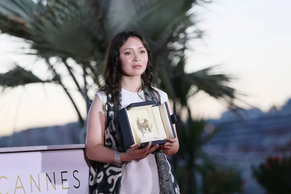 Aktorka Yeslyamova Samal Uczęszcza Photocall Palme Zwycięzca Podczas Festiwalu Filmowym — Zdjęcie stockowe