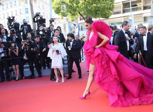 Deepika Padukone Attends Screening Ash Purest White Jiang 71St Cannes — Stock Photo, Image