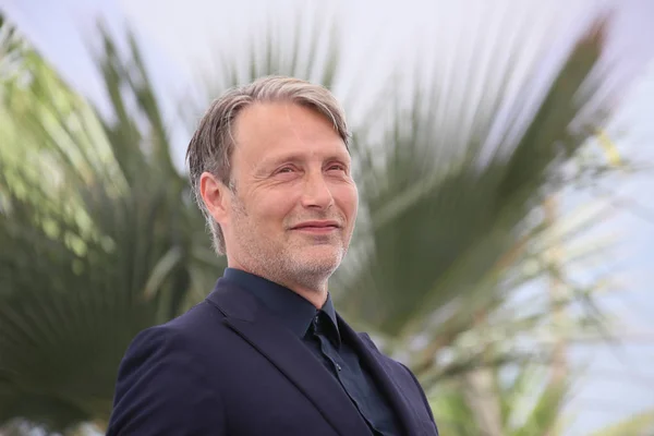 Mads Mikkelsen Asiste Photocall Para Arctic Durante 71º Festival Anual —  Fotos de Stock