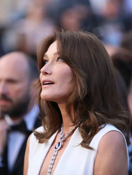 Cannes Francia Mayo 2018 Carla Bruni Proyección Gala Hundirse Nadar — Foto de Stock