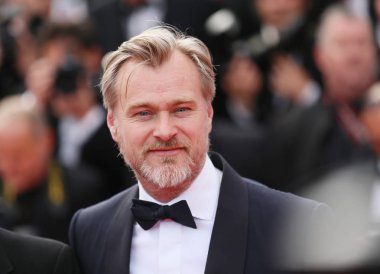 71 yıllık Cannes Film Festivali sırasında Palais des Festivals üzerinde 13 Mayıs 2018 Fransa'nın Cannes 'Lavabo ya da yüzmek (Le Grand Bain)' ile taranması Christopher Nolan katılır.