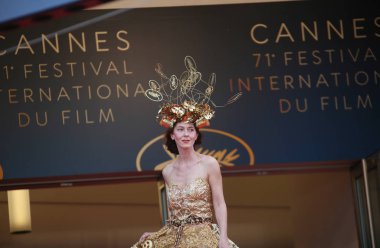 Larisa Katz (nöbetm) 71 Cannes Film Festivali sırasında Palais des Festivals üzerinde 18 Mayıs 2018 Fransa'nın Cannes 'yabani armut ağacı (Ahlat ağacı)' ile taranması katılır. 
