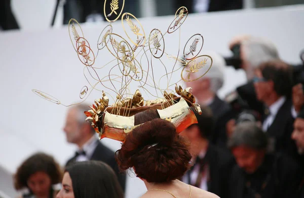 Larisa Katz (nöbetm) 71 Cannes Film Festivali sırasında Palais des Festivals üzerinde 18 Mayıs 2018 Fransa'nın Cannes 'yabani armut ağacı (Ahlat ağacı)' ile taranması katılır. 