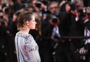 Kirsten Stewart 'Blackkklansman' tarama 71 yıllık Cannes Film Festivali sırasında Palais des Festivals üzerinde 14 Mayıs 2018 Fransa'nın Cannes katılır.