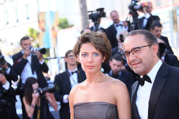  Anna ve Andrey Zvyagintsev 'Capharnaum' tarama 71 yıllık Cannes Film Festivali sırasında Palais des Festivals üzerinde 17 Mayıs 2018 Fransa'nın Cannes katılmak. 