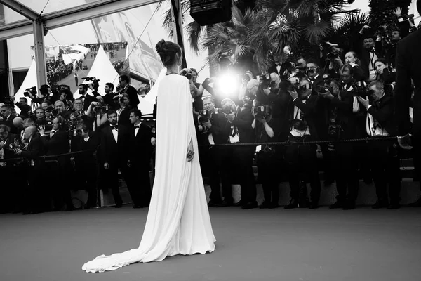 Louise Bourgo Menghadiri Pemutaran Film Yomeddine Pada Festival Film Cannes — Stok Foto
