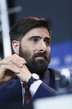 Jason Schwartzman katılır 'Köpekler Adası' basın toplantısı sırasında 68 Berlinale Uluslararası Film Festivali Berlin Grand Hyatt Hotel'de üzerinde 15 Şubat 2018, Berlin, Almanya