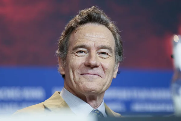 Bryan Cranston Aplaude Durante Conferencia Prensa Isla Los Perros Durante —  Fotos de Stock