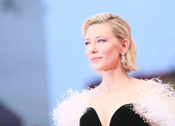 Cate Blanchett Marche Sur Tapis Rouge Avant Projection Star Born — Photo