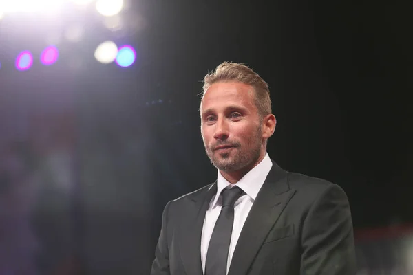 Маттіас Schoenaerts Прогулянки Червоній Килимовій Доріжці Перед Freres Ennemis Близько — стокове фото