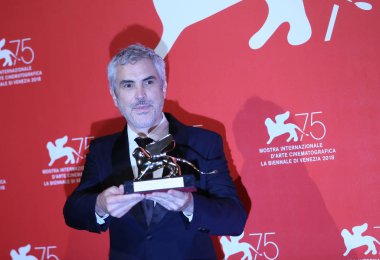 lfonso Cuaron pozlar altın aslan ile en iyi film için fo 'Roma' adlı kazananlar Photocall 75 Venedik Film Festivali sırasında Sala Grande üzerinde 8 Eylül 2018 Venedik, İtalya.