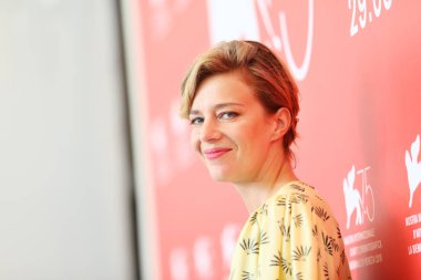 Celine Sallette 75 Venedik Film Festivali sırasında Sala Casino üzerinde 7 Eylül 2018 Venedik, İtalya 'Bir ulusun bir King (Un Peuple Et oğlum ROI)' photocall katılır.