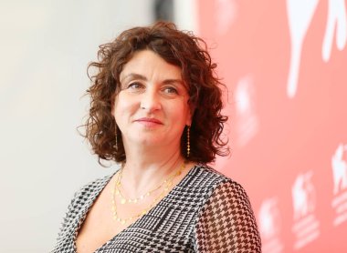  Noémie Lvovsky 75 Venedik Film Festivali sırasında Sala Casino üzerinde 7 Eylül 2018 Venedik, İtalya 'Bir ulusun bir King (Un Peuple Et oğlum ROI)' photocall katılır.