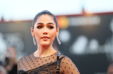 Araya Hargate yürür '22 Temmuz' önüne kırmızı halı 75 Venedik Film Festivali sırasında Sala Grande Tarih 5 Eylül 2018 Venedik, İtalya için eleme.