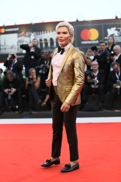 Rodrigo Alves Camina Por Alfombra Roja Antes Proyección Del Julio —  Fotos de Stock