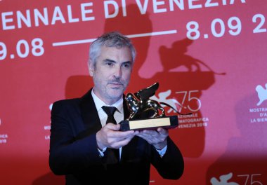 Alfonso Cuaron ile altın aslan en iyi film için poz vermek fo 'Roma' adlı kazananlar Photocall 75 Venedik Film Festivali sırasında Sala Grande üzerinde 8 Eylül 2018 Venedik, İtalya.