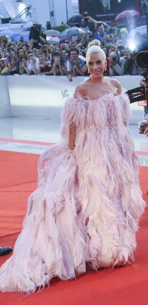 Lady Gaga Camina Por Alfombra Roja Antes Proyección Star Born — Foto de Stock