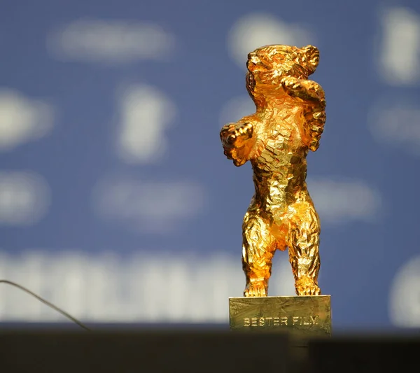 Golden Bear Assiste Une Conférence Presse Après Avoir Remporté Golden — Photo