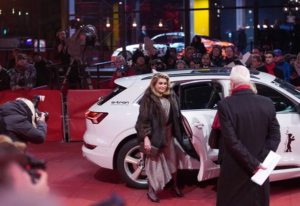 Catherine Deneuve Představuje Premiéře Rozloučení Night Adieu Nuit Během Berlinale — Stock fotografie