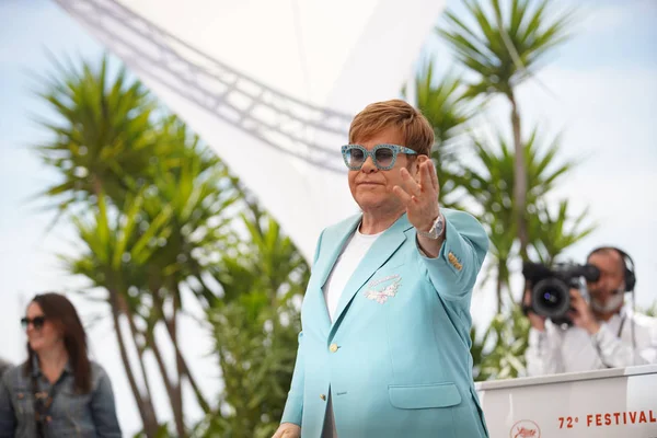Elton John asiste a la fotoconvocatoria de "Rocketman " —  Fotos de Stock