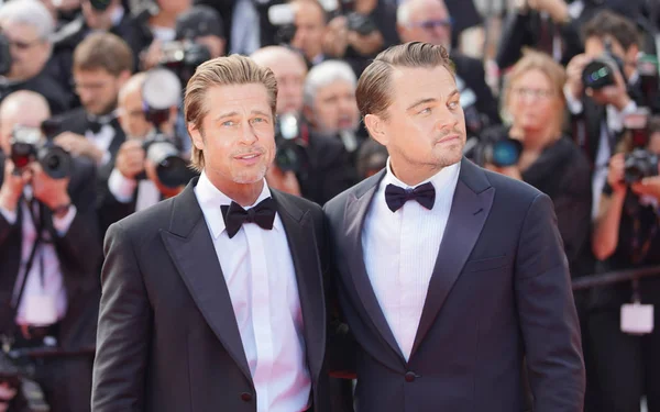 ,Brad Pitt and Leonardo DiCaprio — Stock Photo, Image