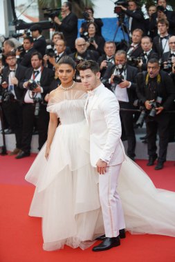 Nick Jonas & Priyanka Chopra 