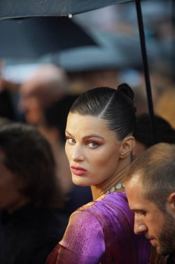 Isabeli Fontana gösterime katıldı 