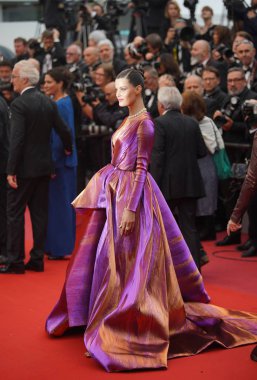 Isabeli Fontana gösterime katıldı 