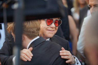  Elton John ve Kit Connor