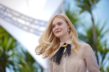 Elle Fanning photocall at 