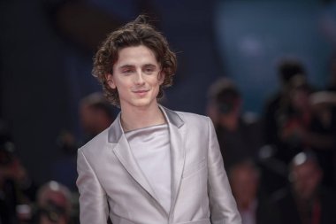 76 Venedik'te Timothee Chalamet 