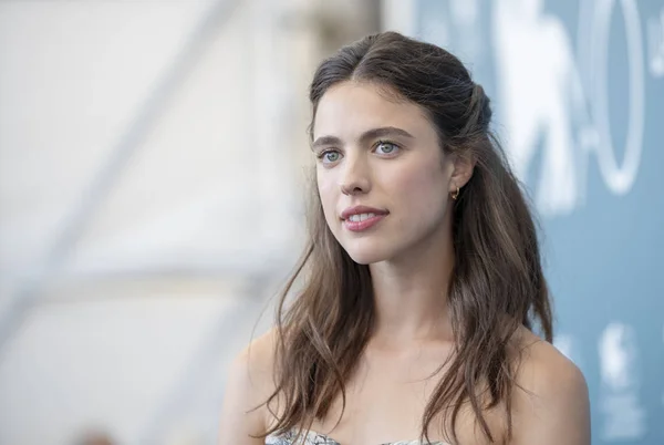 Margaret Qualley a 76 Velence — Stock Fotó