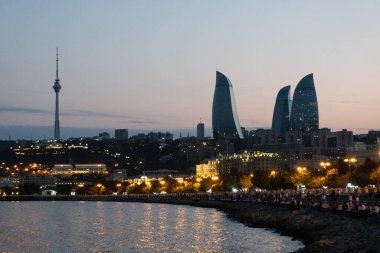Fotoğraf kentsel alanda ele geçirildi. Bakü, Azerbaycan.