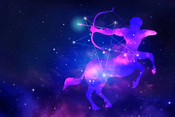 Zodiac, Sagittarius 'u gece gökyüzünde gökada yıldızlarının arka planında imzaladı. Zodiac ve burç konseptinin balıkları