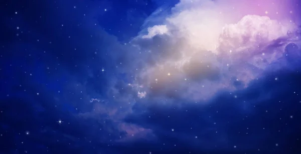 Panorama Ruimte Van Nachtelijke Hemel Met Wolken Sterren — Stockfoto